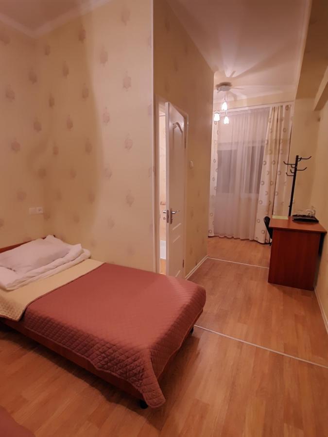 Hotel Aleksandria Carcóvia Exterior foto